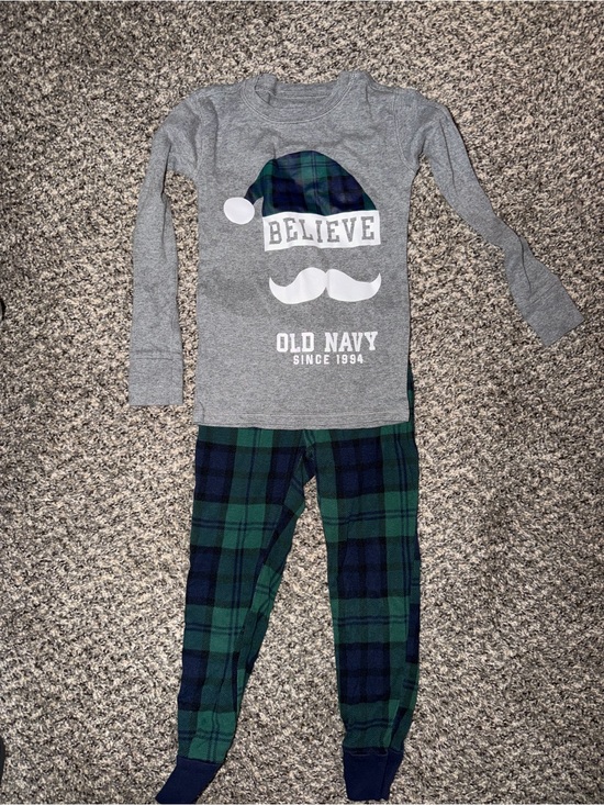 Old Navy Other - Old Navy Gray Top with Green and Blue Plaid Pajama Set